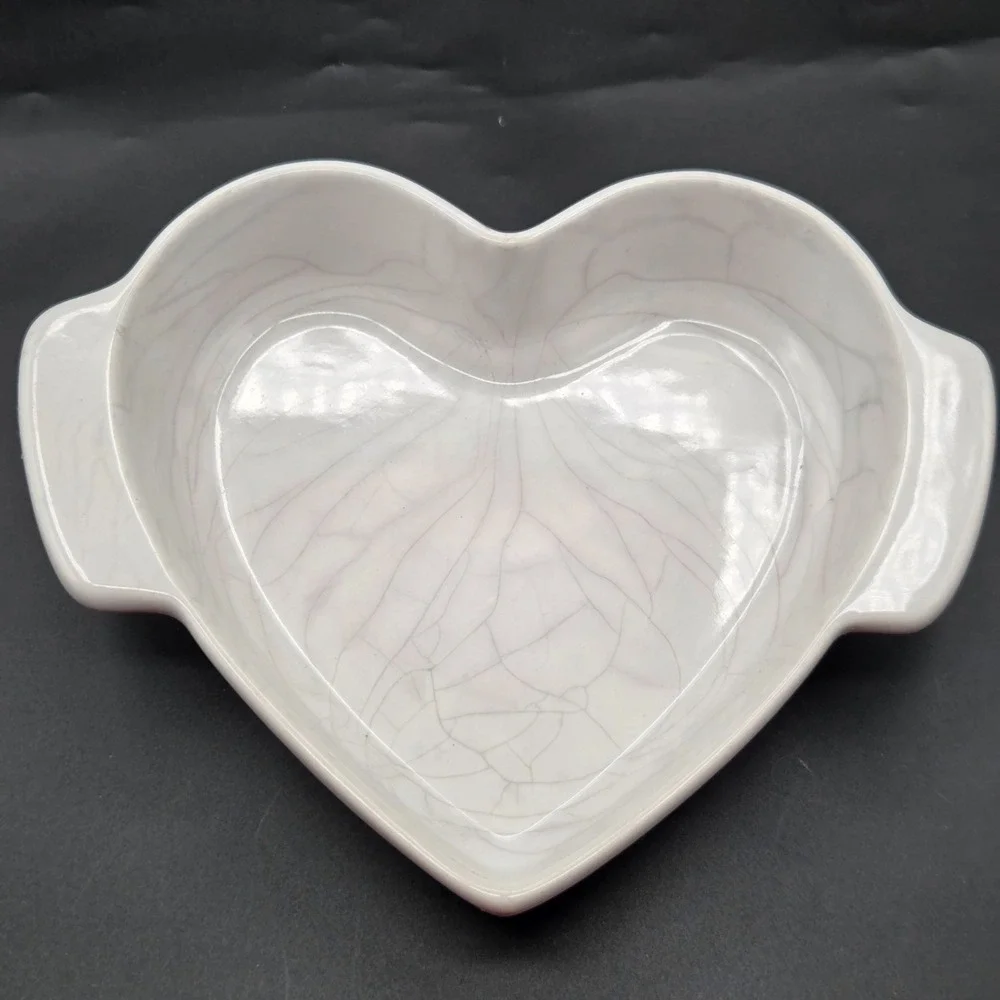 Chantal White Heart Shaped Covered Casserole‎ Baking Dish 1 Quart